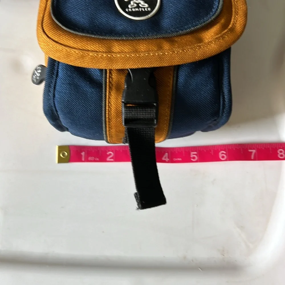 Crumpler Digits Sporty Guy Digital Camera Bag 0.6 Blue / Orange EUC